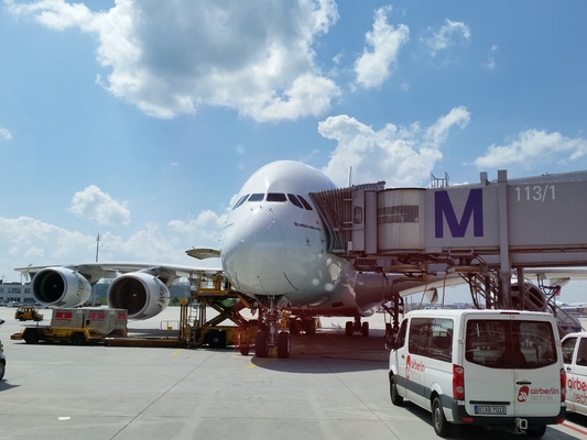 บริการขนส่งสินค้าเชียงใหม่ บริการขนส่งสินค้าระหว่างประเทศ / UPS FEDEX Air Fast Cargo Services