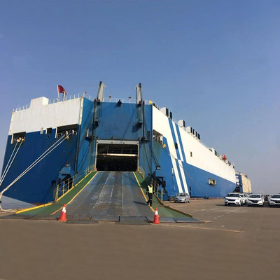 เครื่องขุดและรถบรรทุกเครน roro การจัดส่งอัตราจากเอเย่นต์สินค้าจีน
